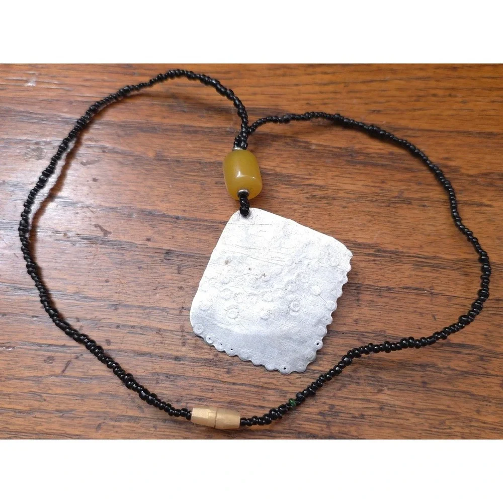 Vtg Boho Beaded Necklace Silver Tone Diamond Shaped Sunburst Pendant Yellow Bead